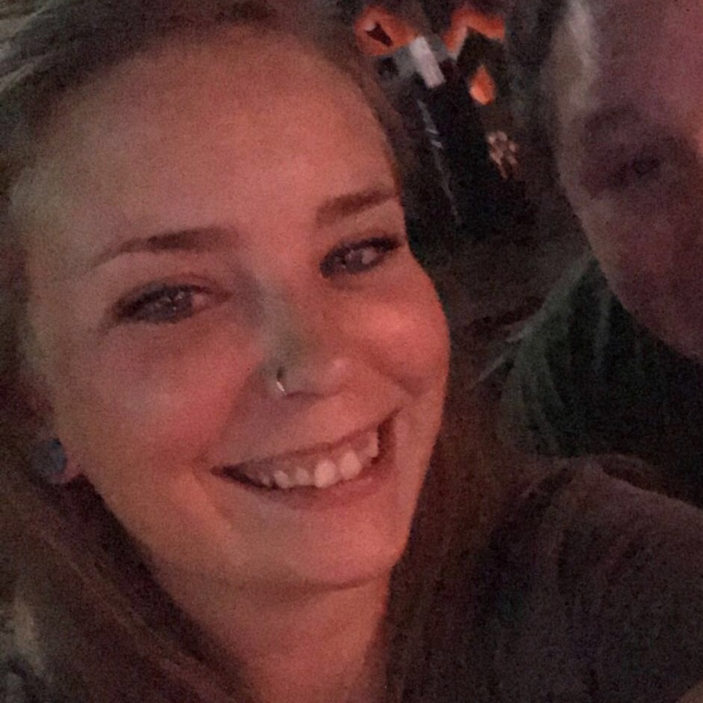Meet your Posher, Carly